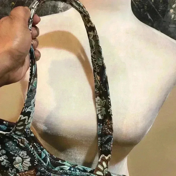 Vera Bradley Brown Floral Quilted Shoulder Bag with Side & 4 Inside Pockets. - Picture 11 of 13